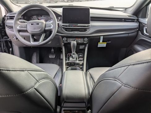 New 2026 Jeep Compass Latitude AWD/4WD image 22