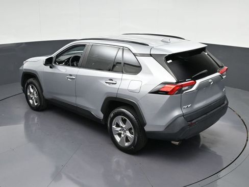 Used 2022 Toyota RAV4 XLE FWD image 21
