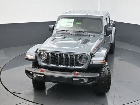 New 2025 Jeep Gladiator Rubicon image 18