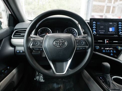 Used 2024 Toyota Camry LE w/ Convenience Package image 21