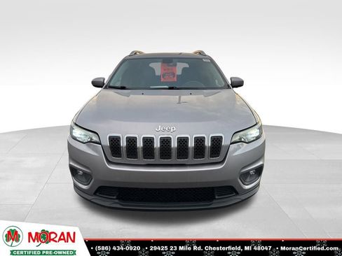 Used 2019 Jeep Cherokee Latitude w/ Popular Appearance Group image 8