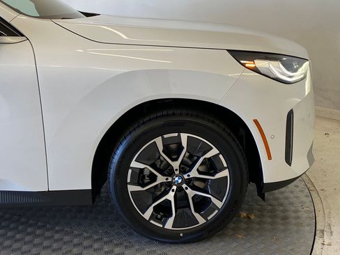 New 2026 BMW X3 xDrive30 w/ Premium Package image 10