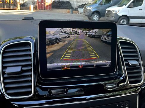 Used 2018 Mercedes-Benz GLE 350 4MATIC image 27