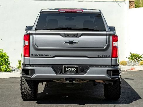 Used 2021 Chevrolet Silverado 1500 Custom w/ LPO, Blackout Package AWD/4WD image 8