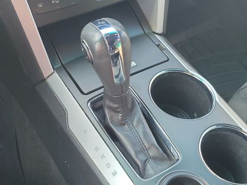 Used 2014 Ford Explorer XLT w/ Equipment Group 201A FWD image 27