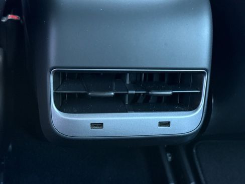 Used 2020 Tesla Model 3 Performance image 16