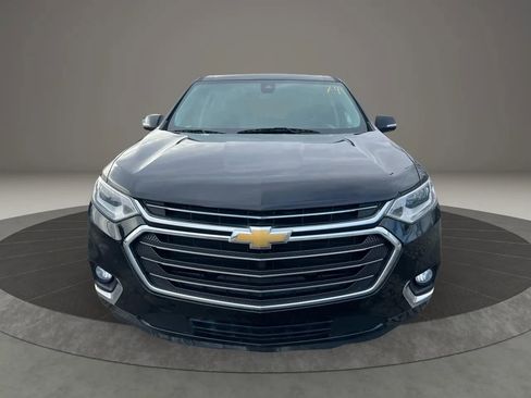 Used 2019 Chevrolet Traverse Premier image 2