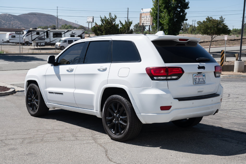 Used 2021 Jeep Grand Cherokee Laredo X RWD image 7
