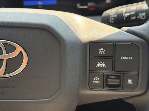 New 2026 Toyota RAV4 SE w/ Convenience Package AWD/4WD image 31