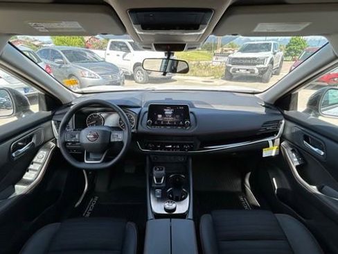 New 2026 Nissan Rogue SV AWD/4WD image 13