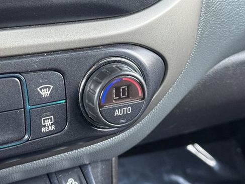 Used 2016 Chevrolet Colorado Z71 image 29