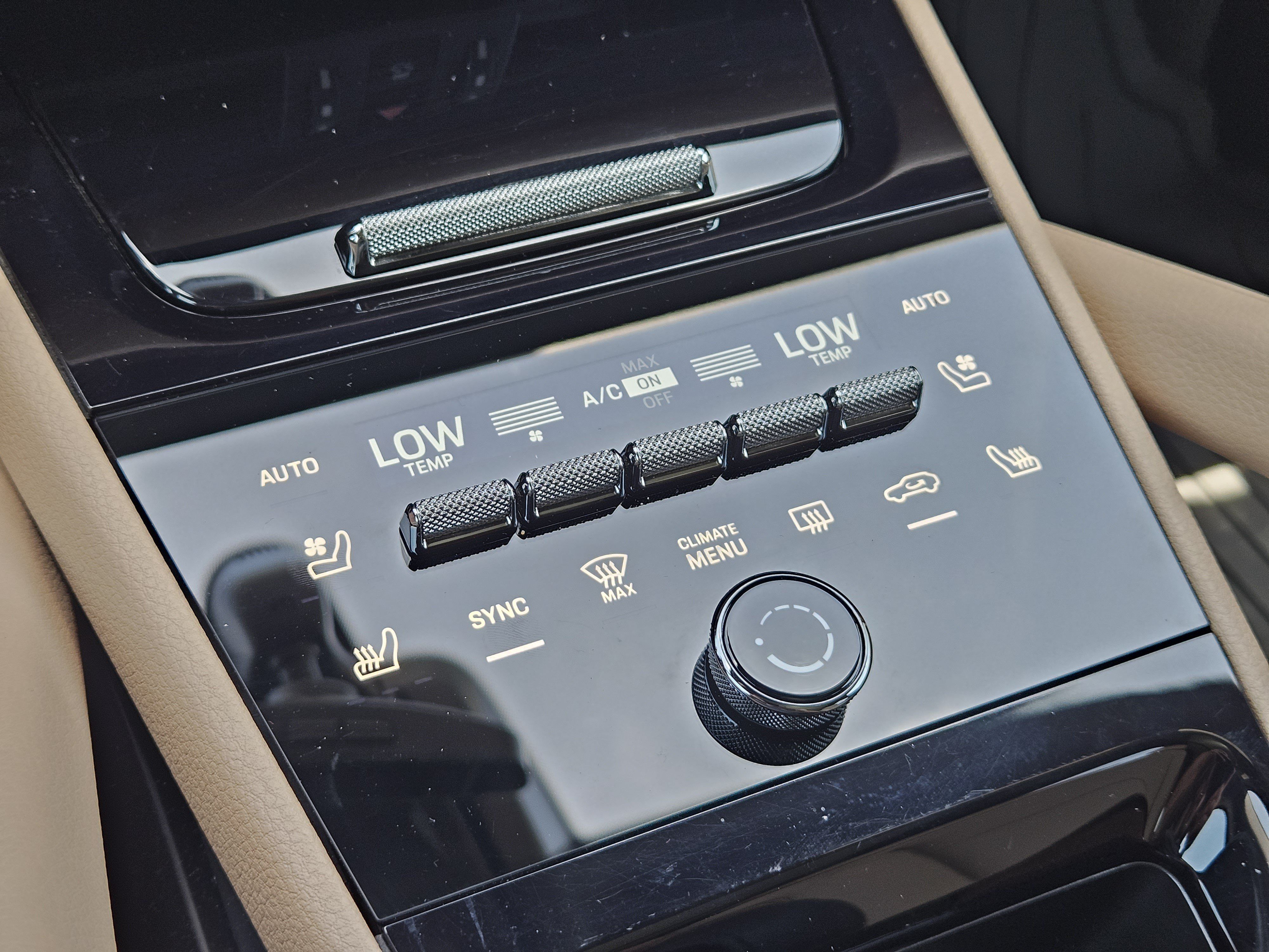 Certified 2026 Porsche Cayenne AWD/4WD image 19