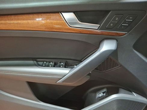 Used 2023 Audi Q5 2.0T Premium Plus image 9