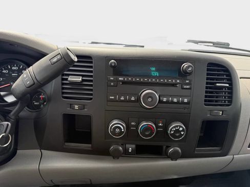 Used 2013 Chevrolet Silverado 1500 W/T image 10