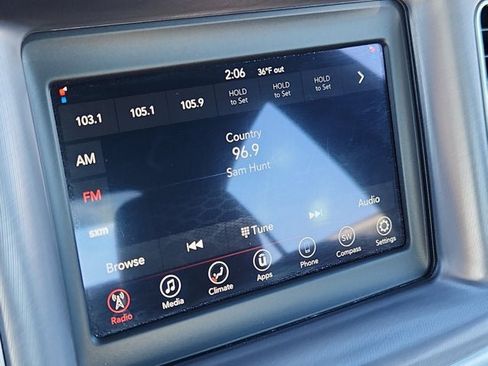 Used 2022 Dodge Charger SXT image 18