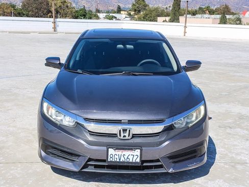 Used 2018 Honda Civic EX image 2