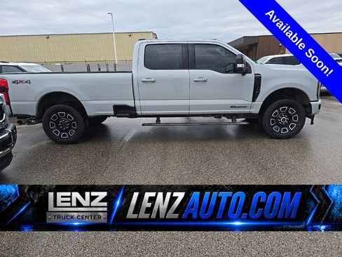 Used 2026 Ford F250 Platinum AWD/4WD image 1