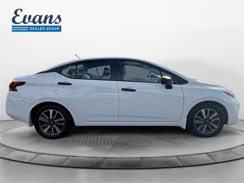 Used 2024 Nissan Versa S w/ S Plus Package image 6