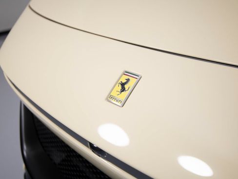 Used 2025 Ferrari Purosangue AWD/4WD image 46
