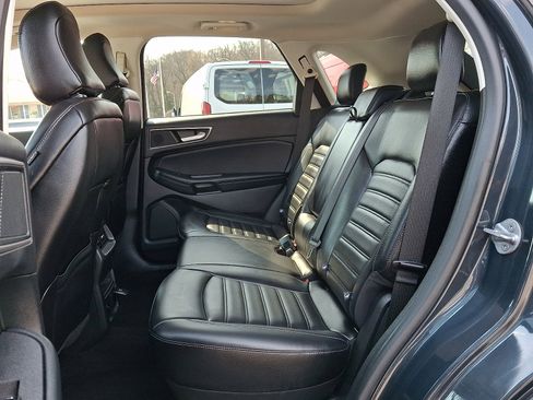Used 2023 Ford Edge SEL w/ Convenience Package image 10