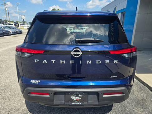 Used 2025 Nissan Pathfinder SV AWD/4WD image 4