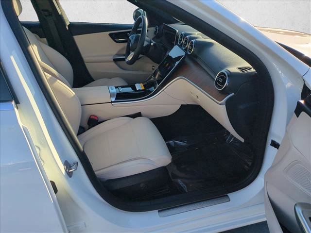Used 2025 Mercedes-Benz C 300 4MATIC Sedan image 21