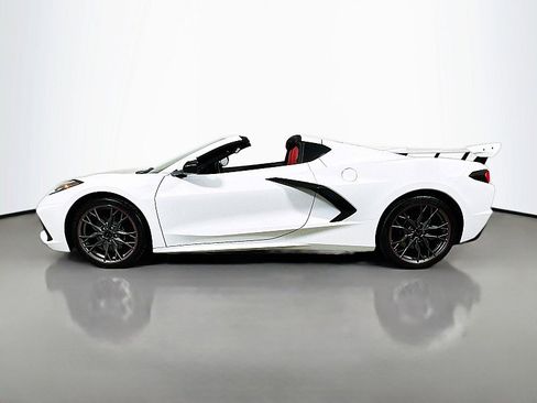 Used 2024 Chevrolet Corvette Stingray Preferred Cpe image 4