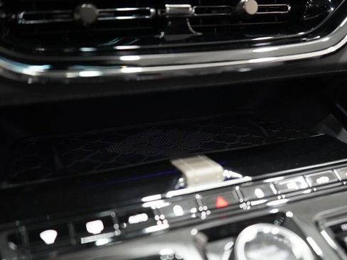 Used 2025 Aston Martin DBX 707 image 37