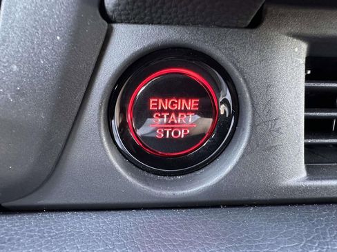 Used 2025 Honda Pilot EX-L image 22