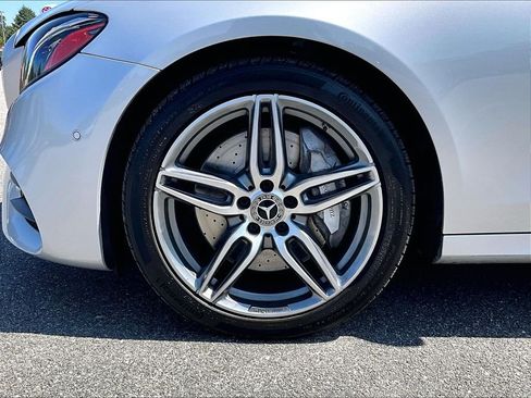 Used 2019 Mercedes-Benz E 300 4MATIC image 7