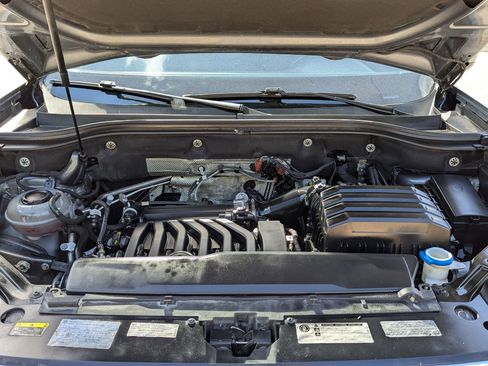 Used 2018 Volkswagen Atlas SEL image 32