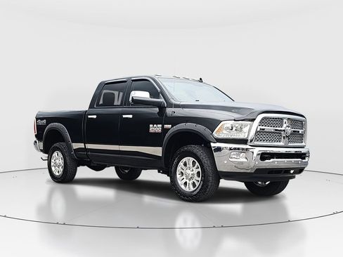 Used 2017 RAM 2500 Laramie w/ Snow Chief Group AWD/4WD image 3