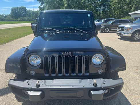 Used 2018 Jeep Wrangler Unlimited Sport AWD/4WD image 3