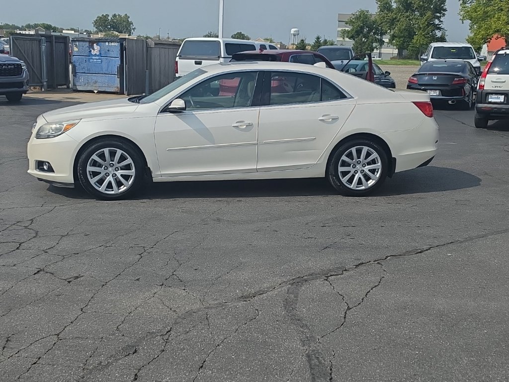 Used 2013 Chevrolet Malibu LT FWD image 4