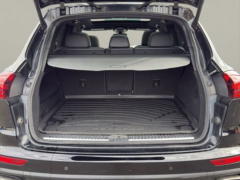 Used 2016 Porsche Cayenne image 21