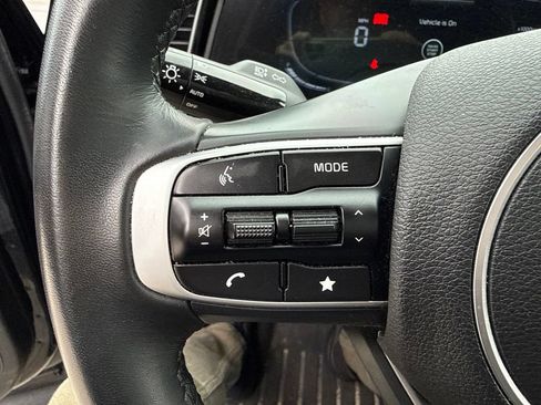 Used 2025 Kia Sportage EX AWD/4WD image 13