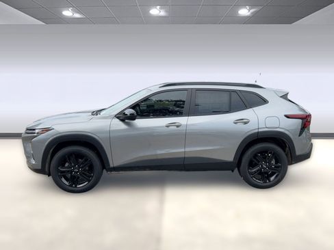 Used 2026 Chevrolet Trax ACTIV w/ Driver Confidence Package image 2