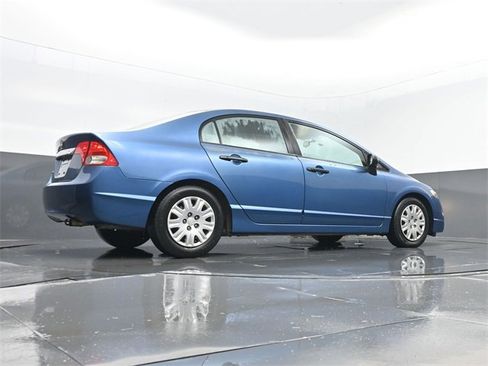 Used 2010 Honda Civic DX-VP image 22