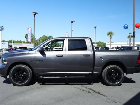Used 2020 RAM 1500 Express w/ Express Value Package AWD/4WD image 10