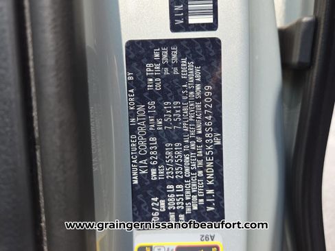 Used 2025 Kia Carnival SX FWD image 7