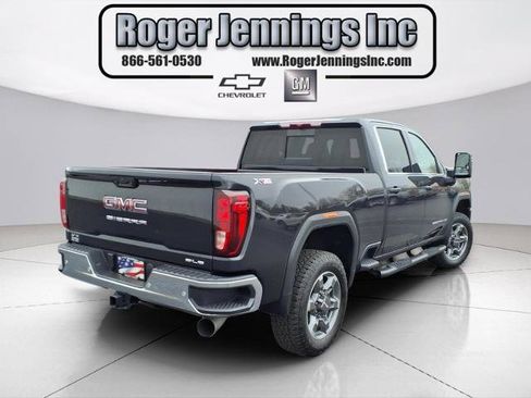 Used 2025 GMC Sierra 2500 SLE w/ SLE Value Package; image 4