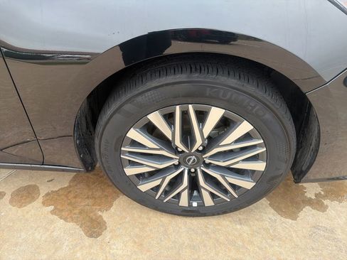 Used 2025 Nissan Altima 2.5 SV FWD image 16