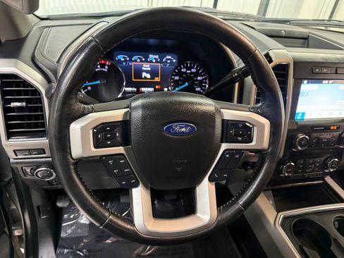 Used 2019 Ford F250 Lariat w/ Lariat Value Package image 23