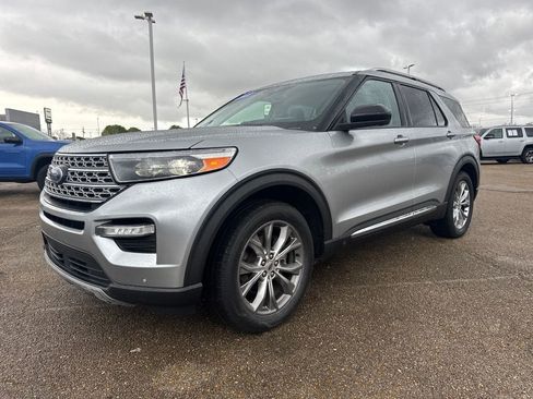 Used 2022 Ford Explorer Limited RWD image 2