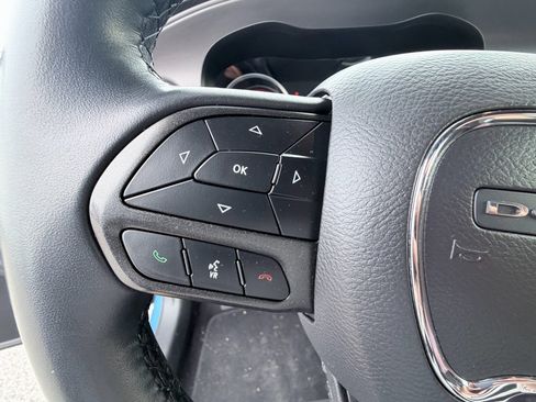 Used 2023 Dodge Charger SXT image 11