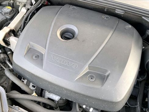 Used 2017 Volvo S60 T5 Dynamic image 30