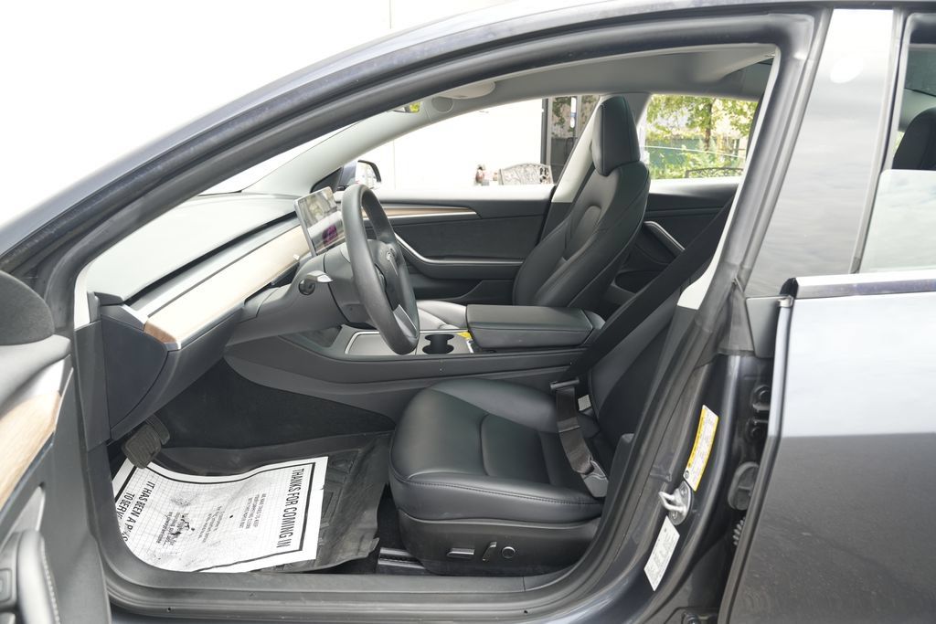 Used 2023 Tesla Model 3 Standard Range RWD image 19