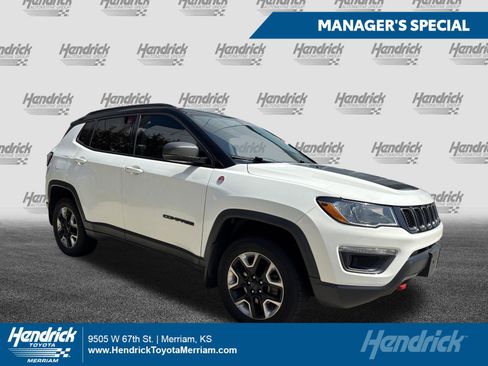 Used 2018 Jeep Compass Trailhawk w/ Cold Weather Group AWD/4WD image 1