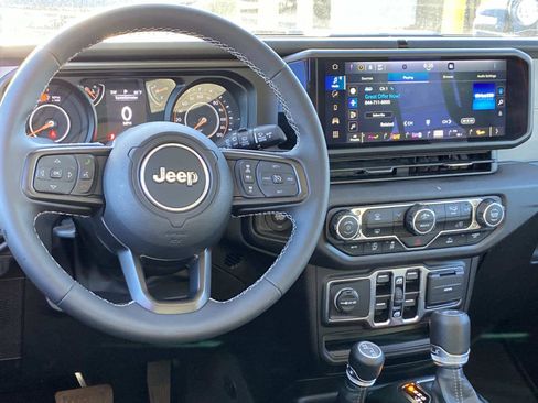 Certified 2025 Jeep Wrangler Sport S image 9
