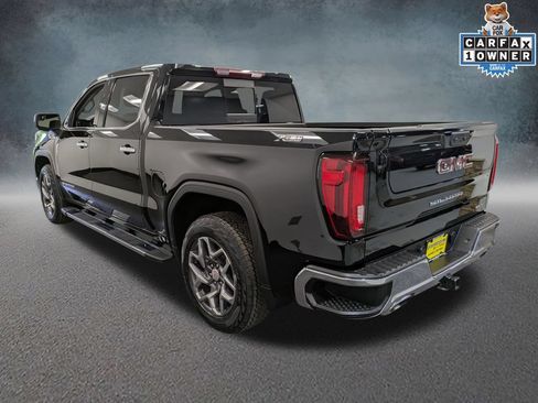 Used 2023 GMC Sierra 1500 SLT w/ SLT Premium Package AWD/4WD image 6